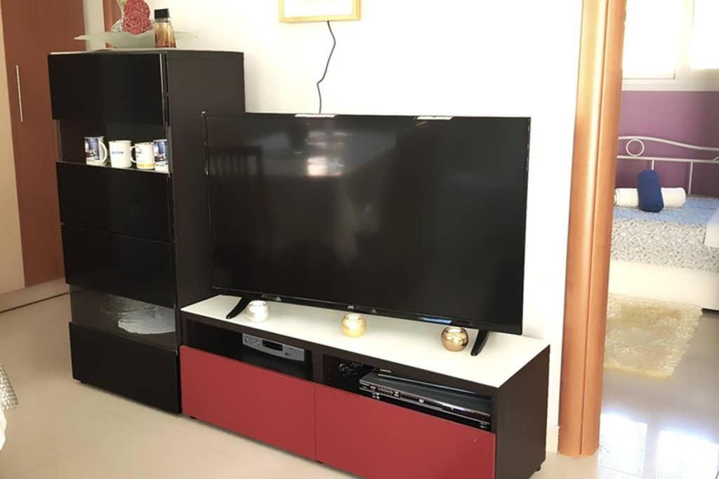 Renovated Lovely Apartment Near Airport & Sea Pórto Ráfti المظهر الخارجي الصورة